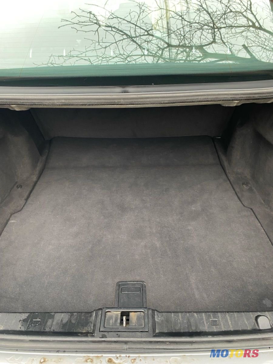 2004' Mercedes-Benz E-Class photo #3