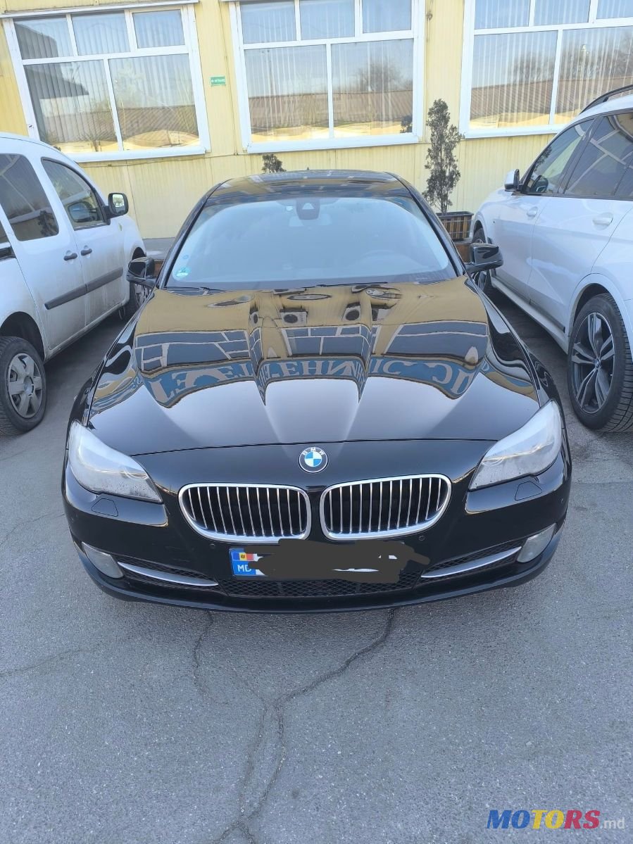 2012' BMW 5 Series photo #2