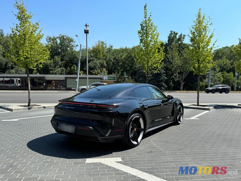 2020' Porsche Taycan photo #5