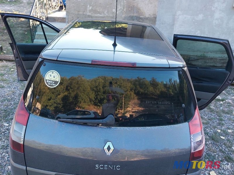 2006' Renault Grand Scenic photo #4