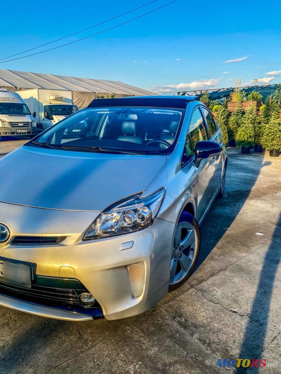 2012' Toyota Prius photo #1