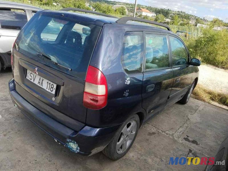 2002' Mitsubishi Space Star photo #2