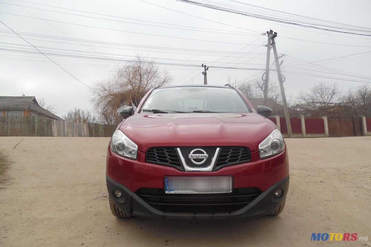 2013' Nissan Qashqai photo #1