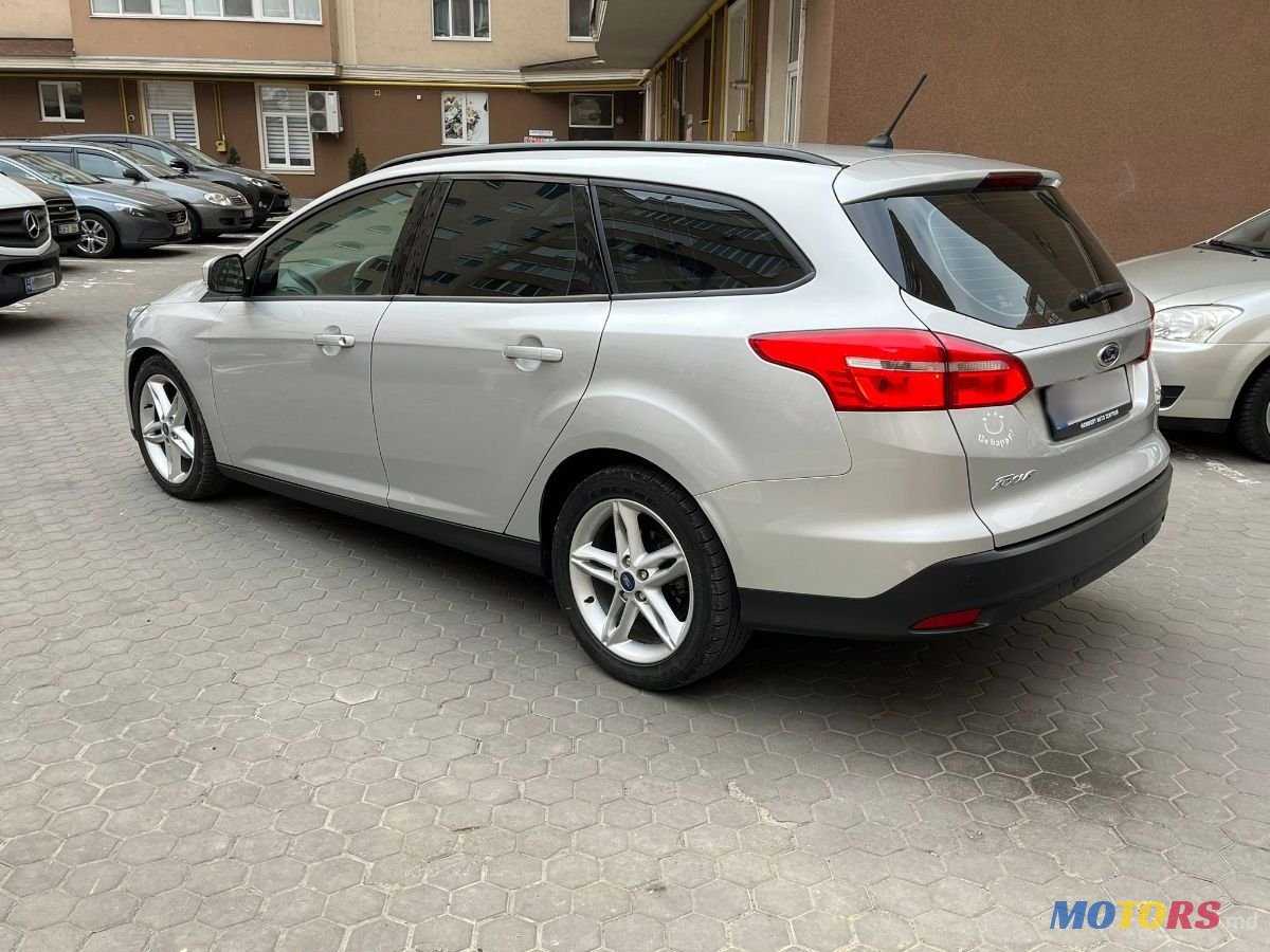 2017' Ford Focus photo #6