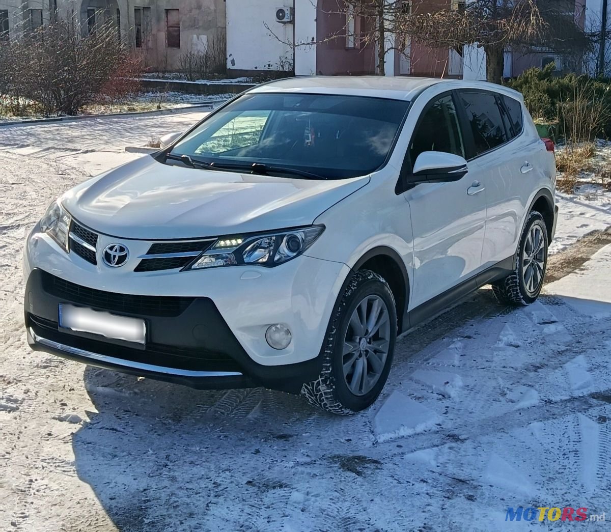 2013' Toyota RAV4 photo #2