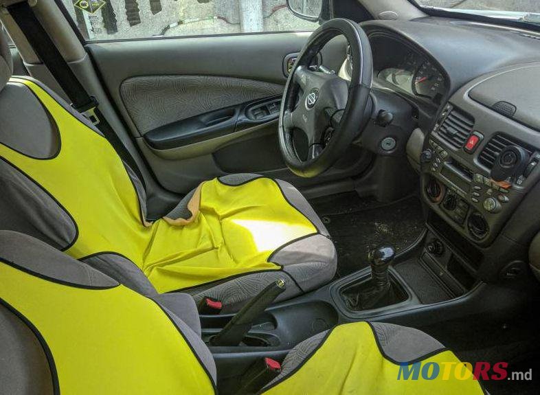 2003' Nissan Almera photo #1