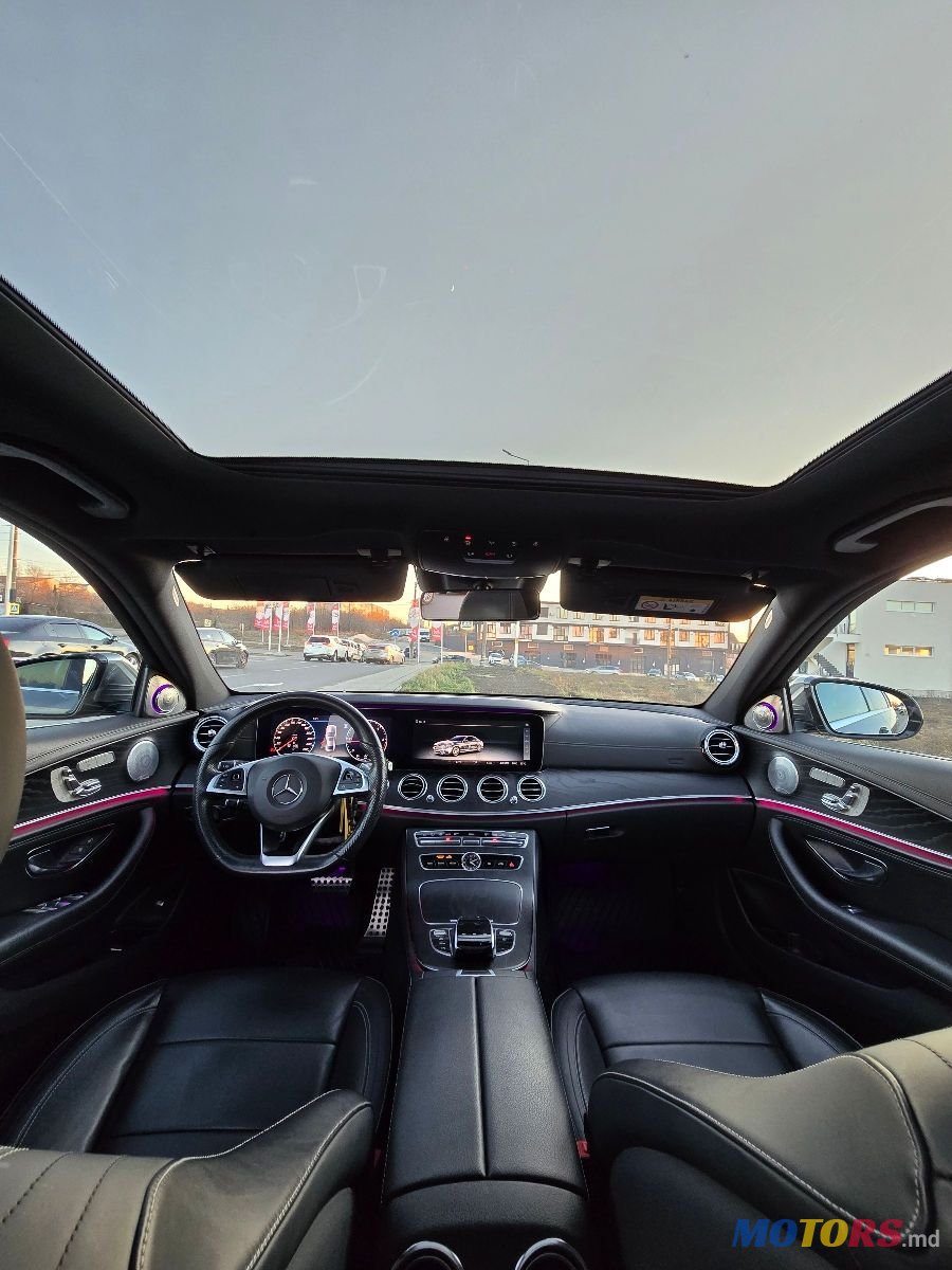 2018' Mercedes-Benz E-Class photo #4