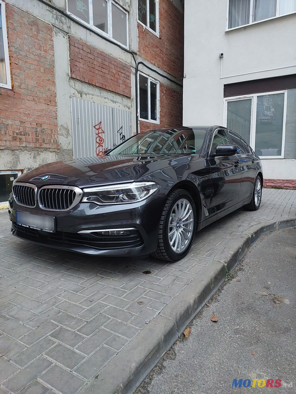 2018' BMW 5 Series photo #1