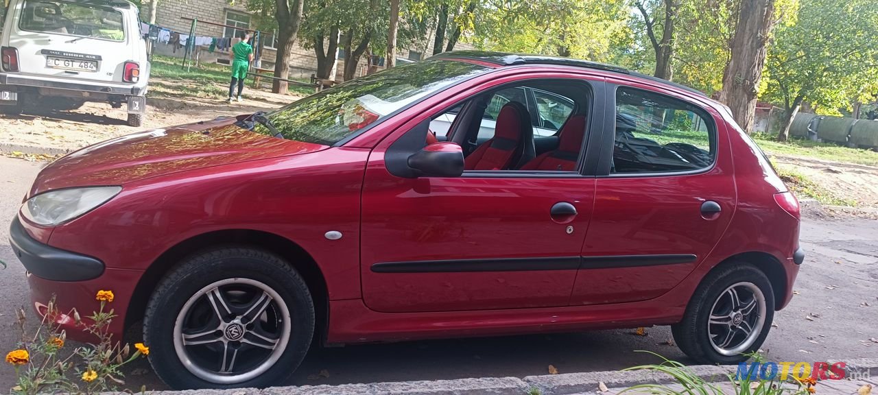 2002' Peugeot 206 photo #2