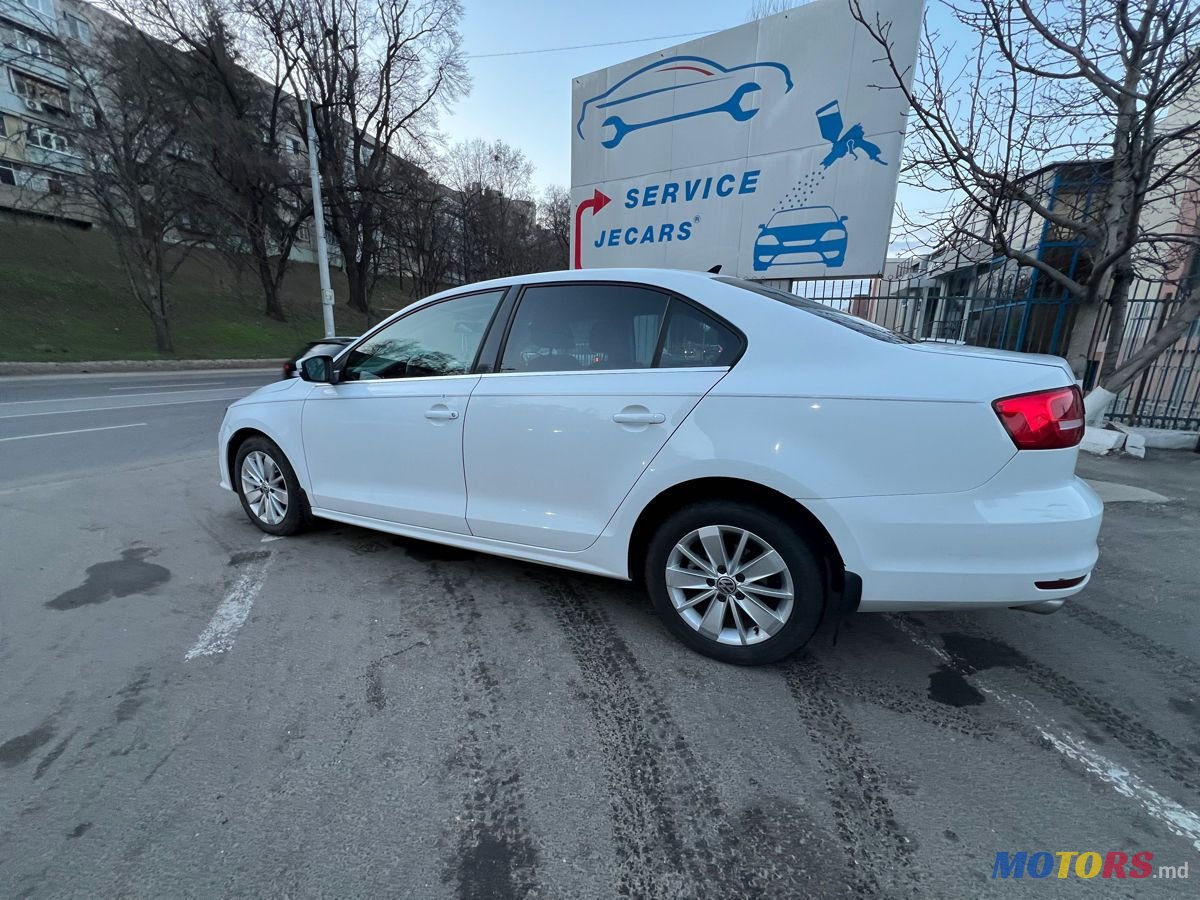 2016' Volkswagen Jetta photo #6