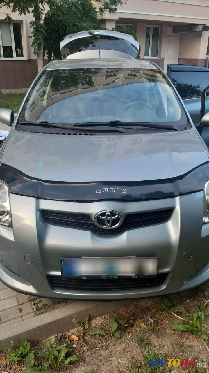 2009' Toyota Auris photo #1