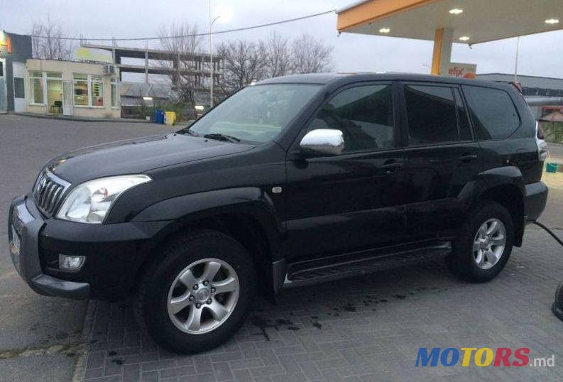 2007' Toyota Land Cruiser Prado photo #1