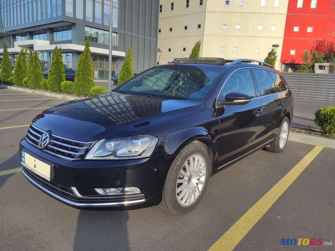 2013' Volkswagen Passat photo #1