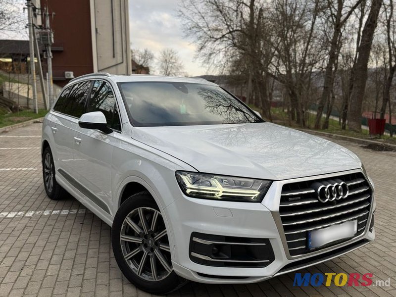 2019' Audi Q7 photo #2
