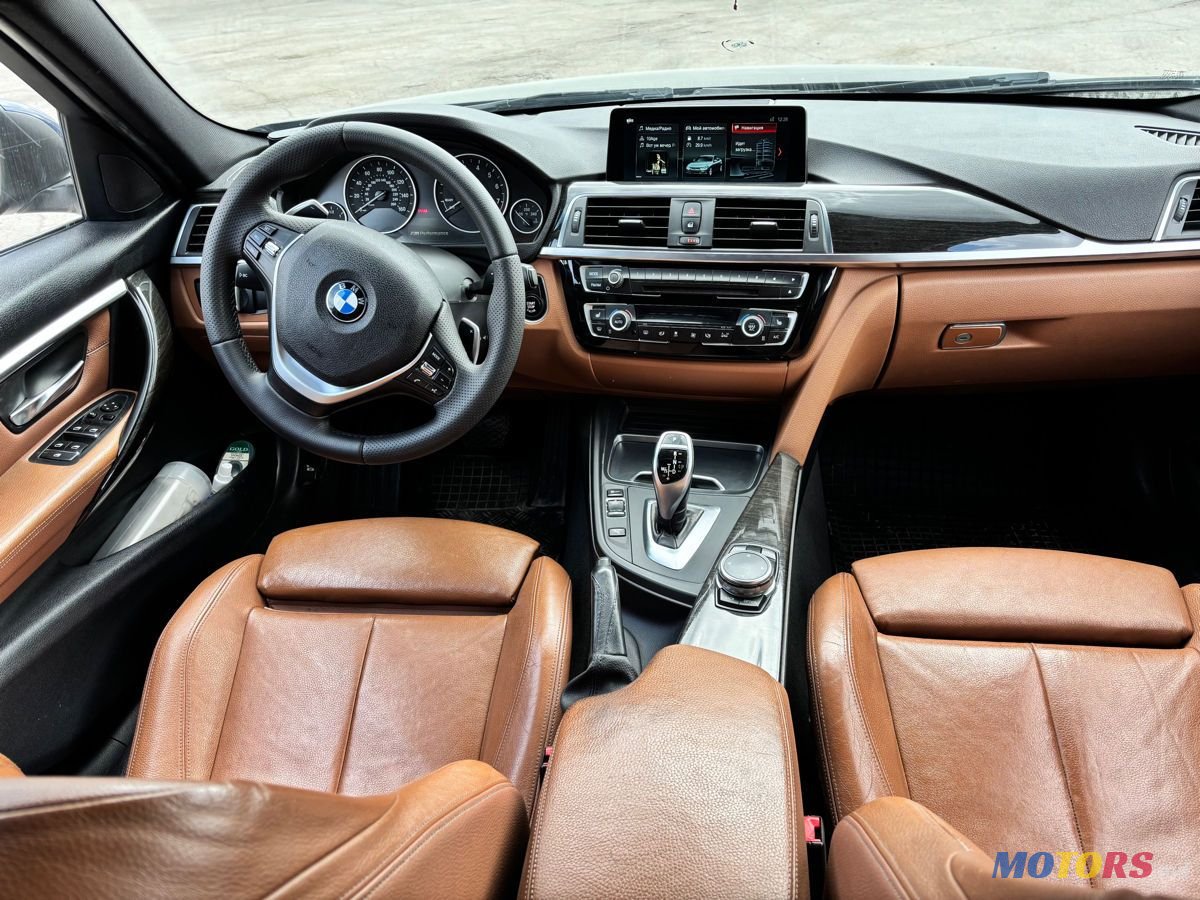 2016' BMW 3 Series photo #5