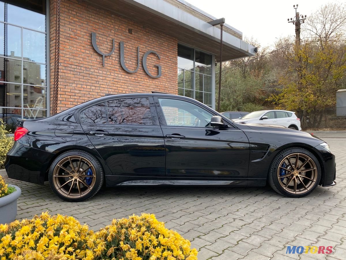 2016' BMW 3 Series photo #3