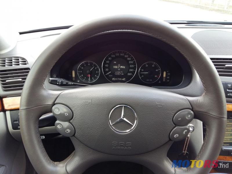 2007' Mercedes-Benz E-Class photo #3