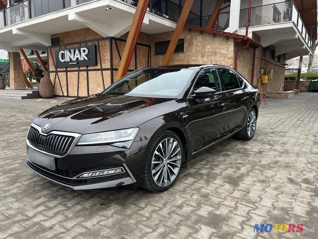 2019' Skoda Superb photo #1