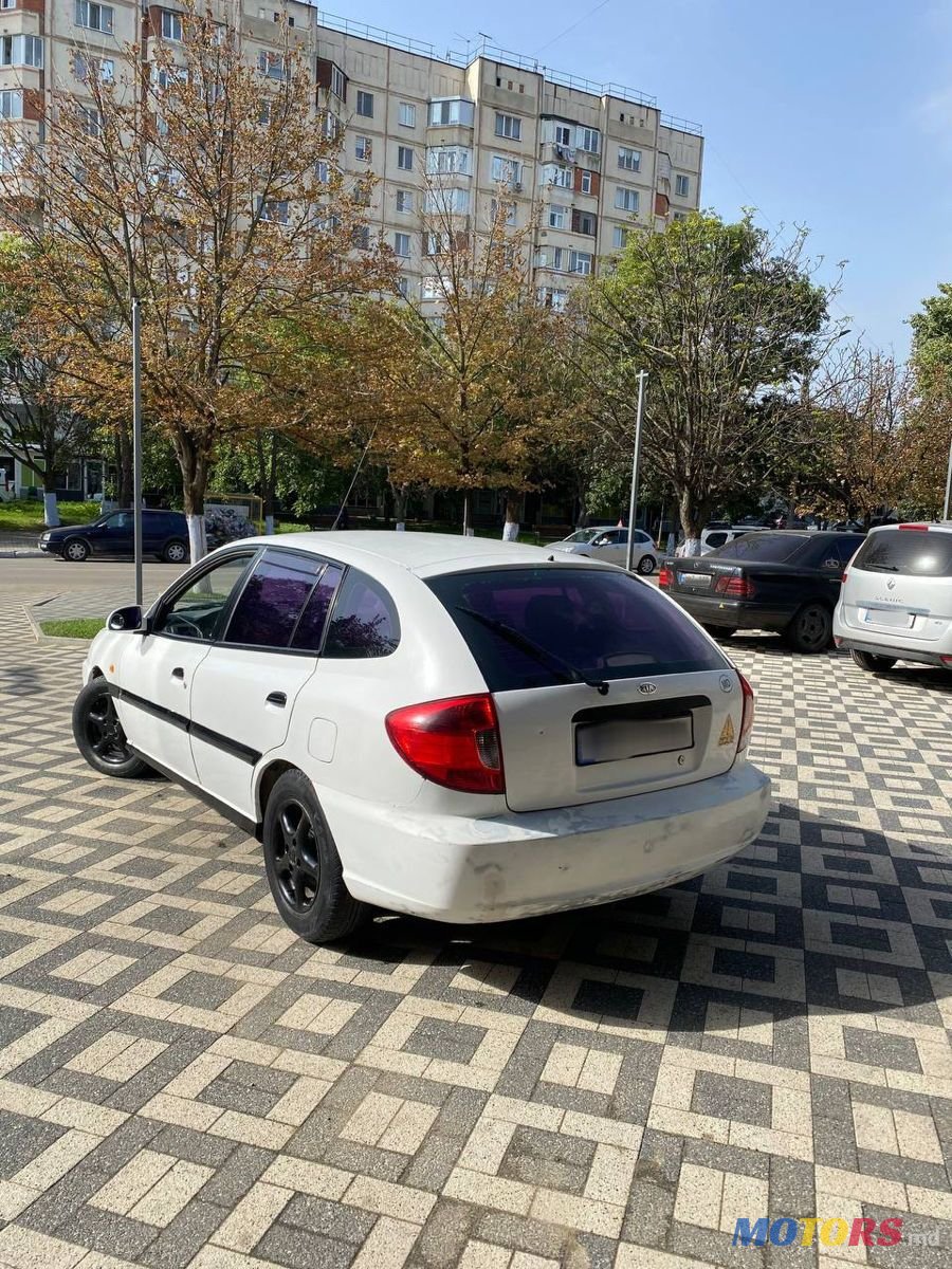 2003' Kia Rio photo #3