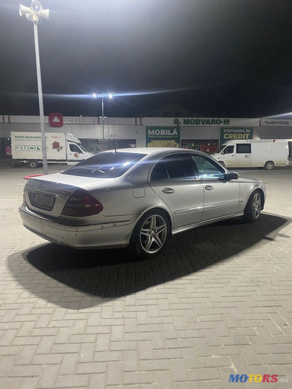 2004' Mercedes-Benz E-Class photo #2