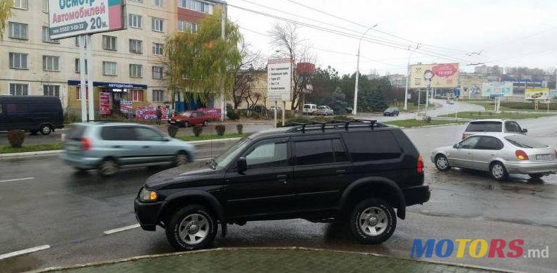 2003' Mitsubishi Pajero Sport photo #1