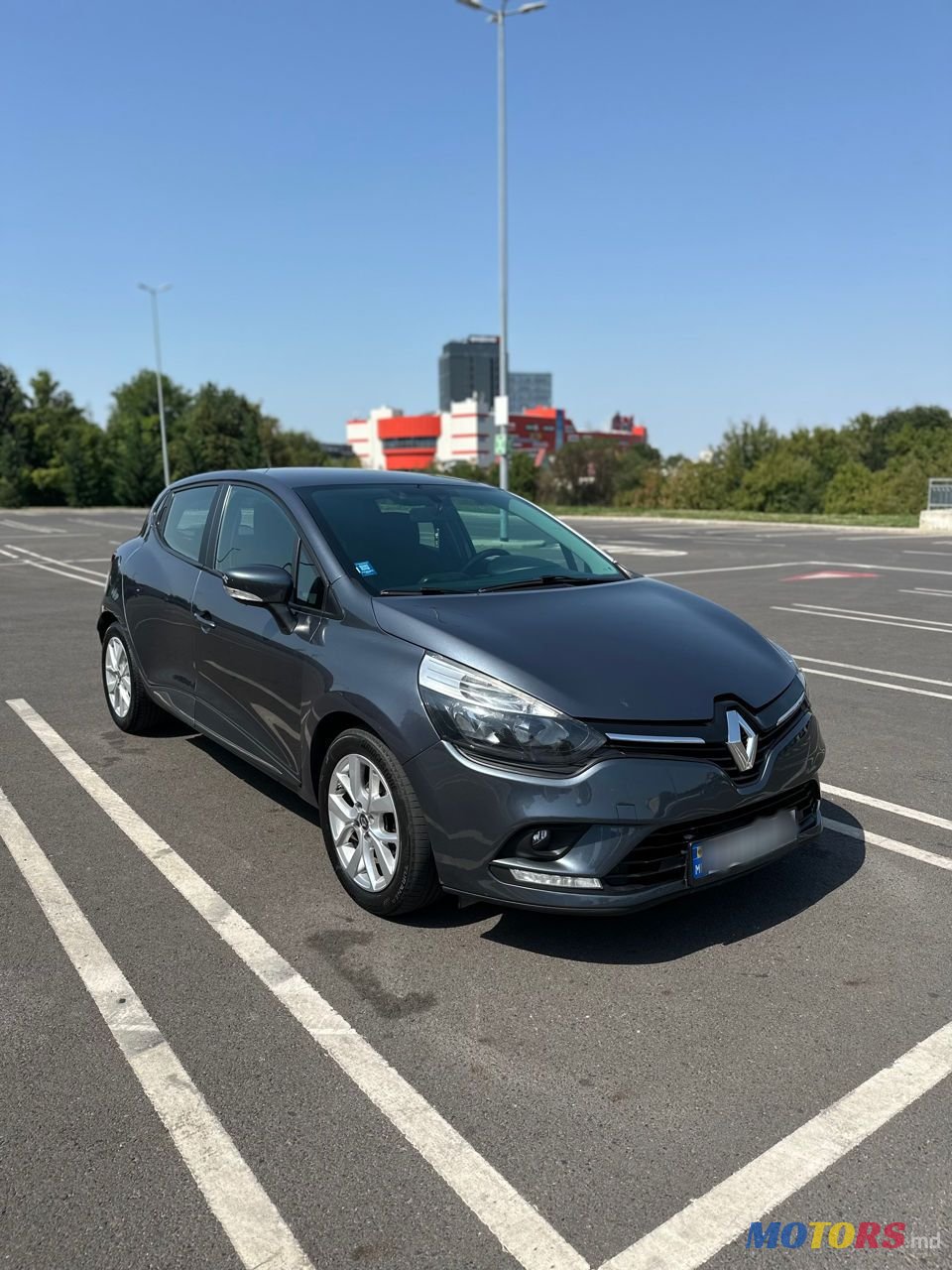 2016' Renault Clio photo #2