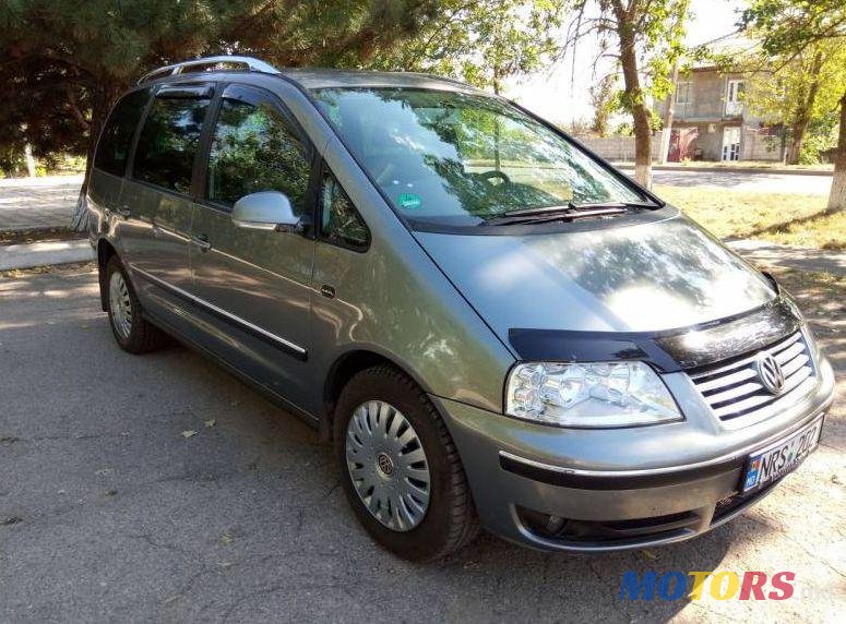 2005' Volkswagen Sharan photo #1