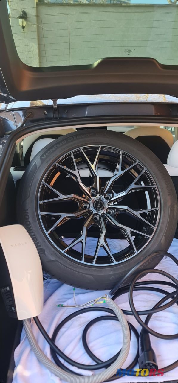 2022' Tesla Model Y photo #1