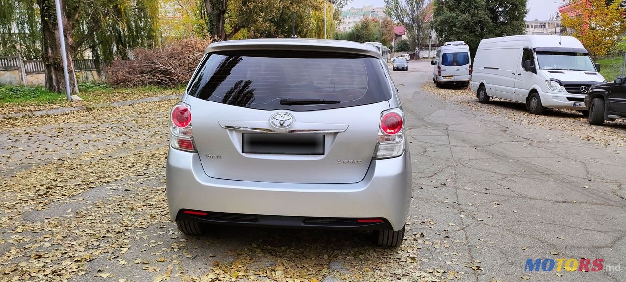 2013' Toyota Verso photo #3