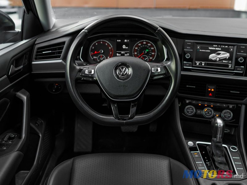 2019' Volkswagen Jetta photo #4