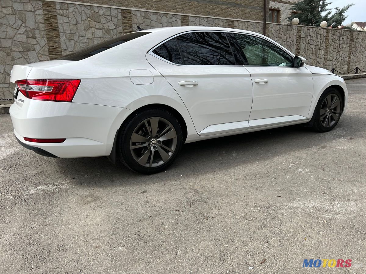 2016' Skoda Superb photo #2