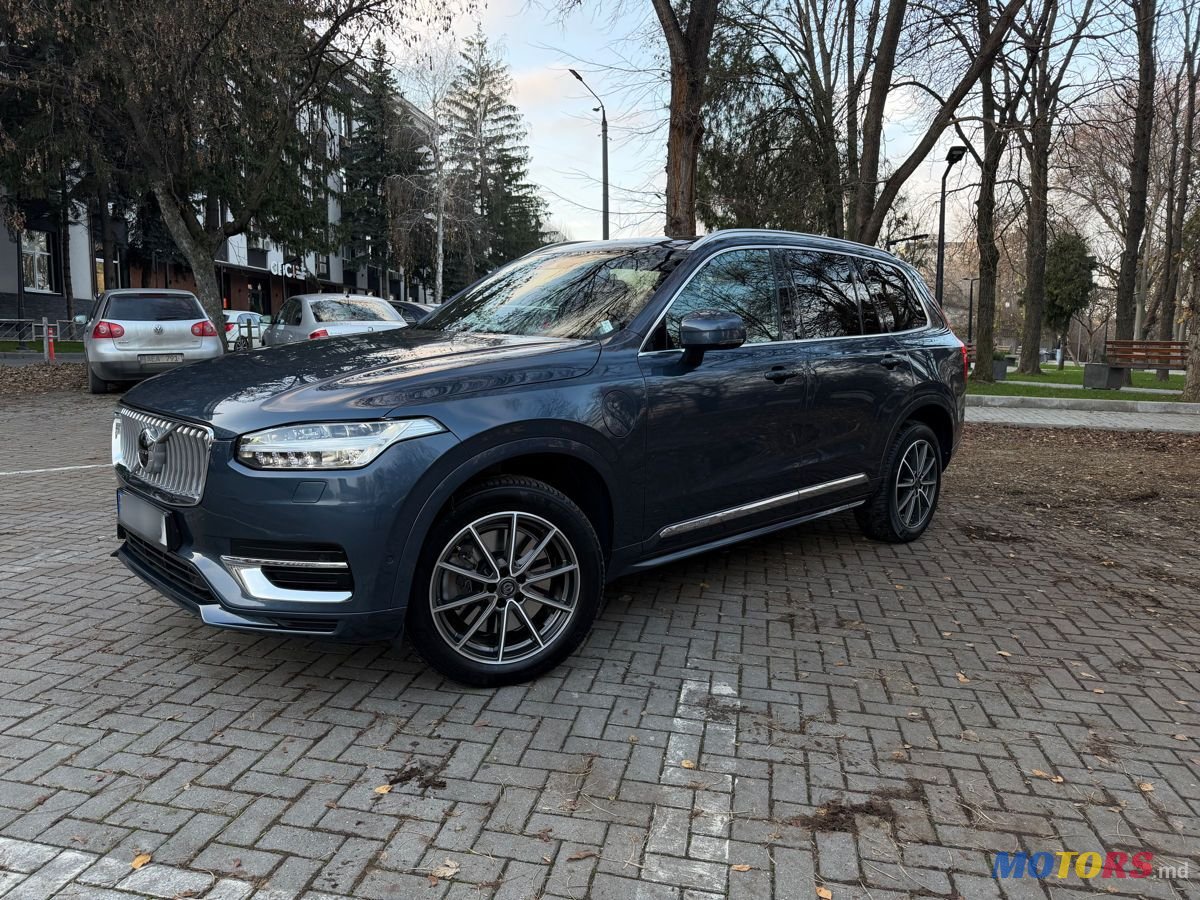 2021' Volvo XC90 photo #2