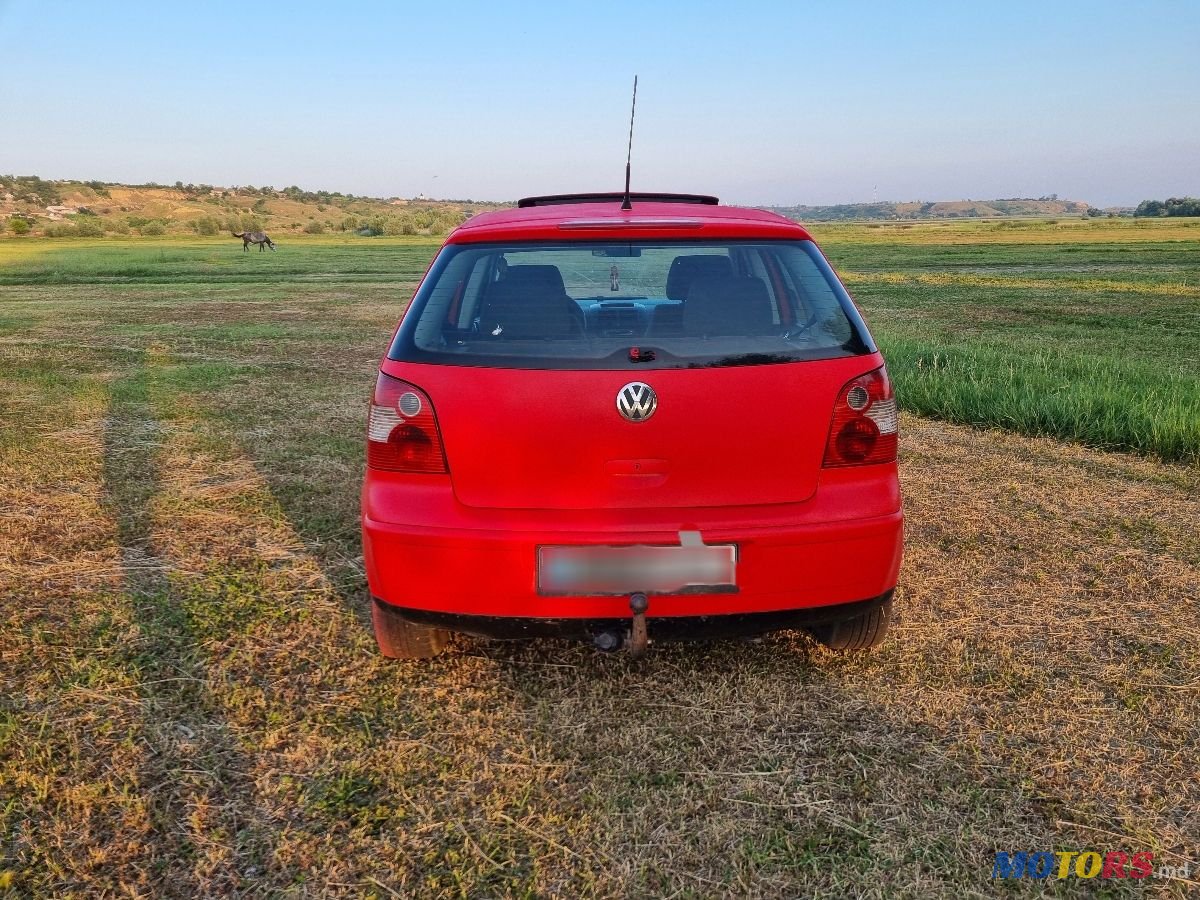 2002' Volkswagen Polo photo #5