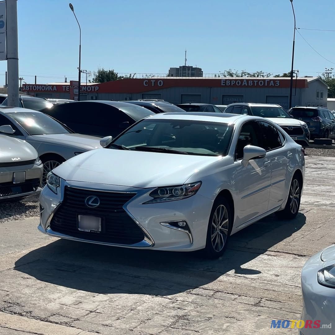 2016' Lexus Es Series photo #1