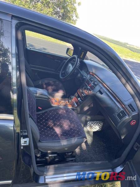 1999' Mercedes-Benz E photo #2