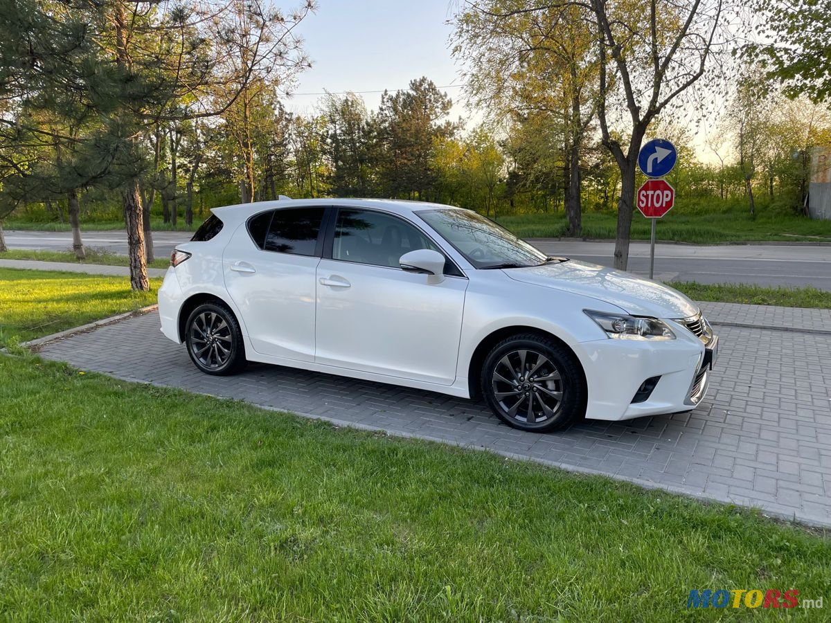 2015' Lexus Ct Series photo #3