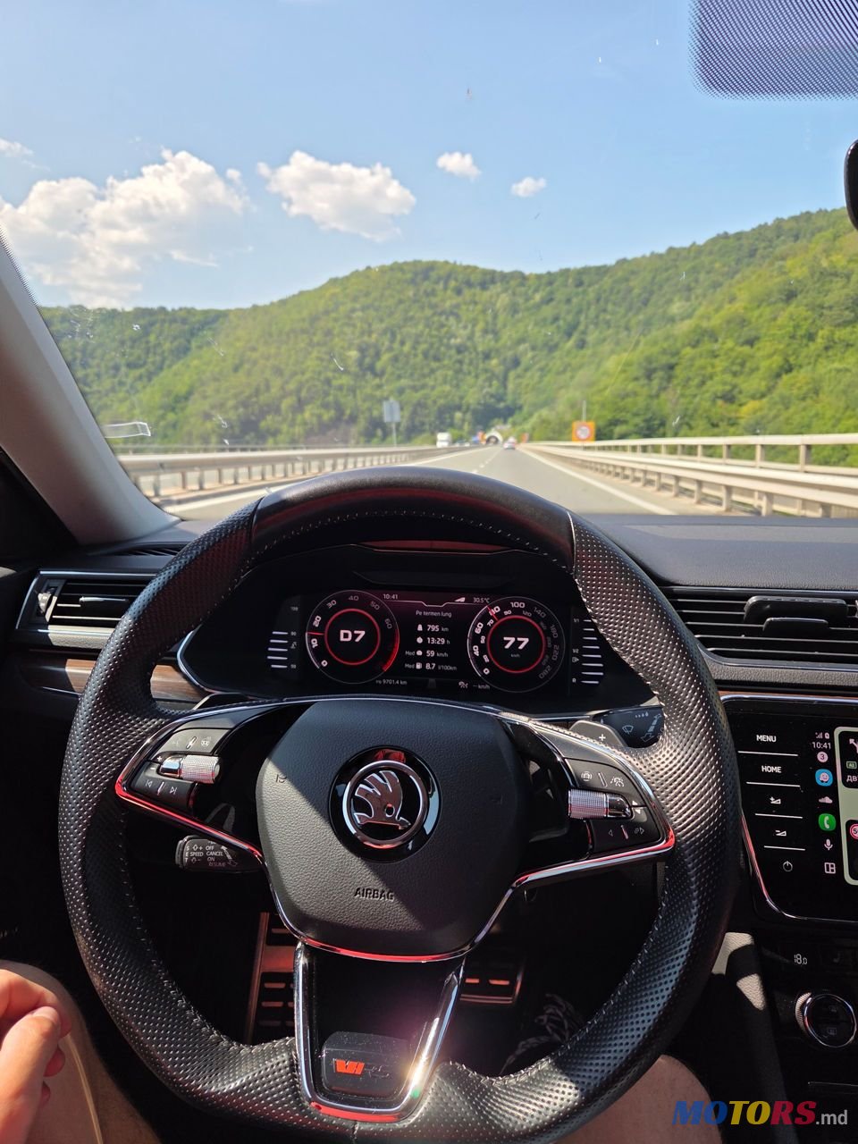 2020' Skoda Superb photo #6