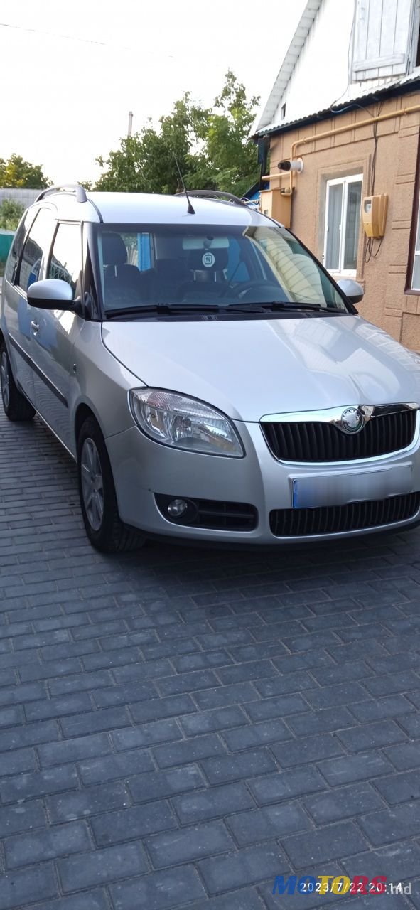 2007' Skoda Roomster photo #1