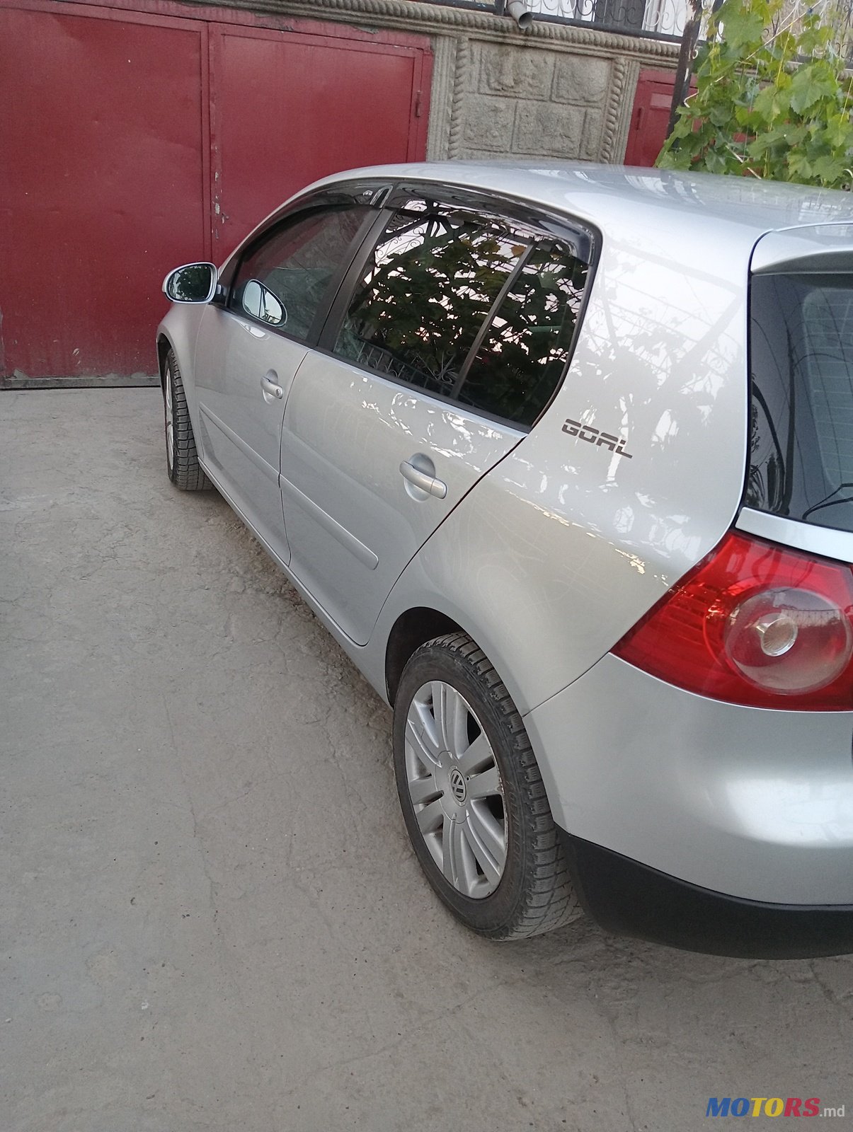 2006' Volkswagen Golf photo #3