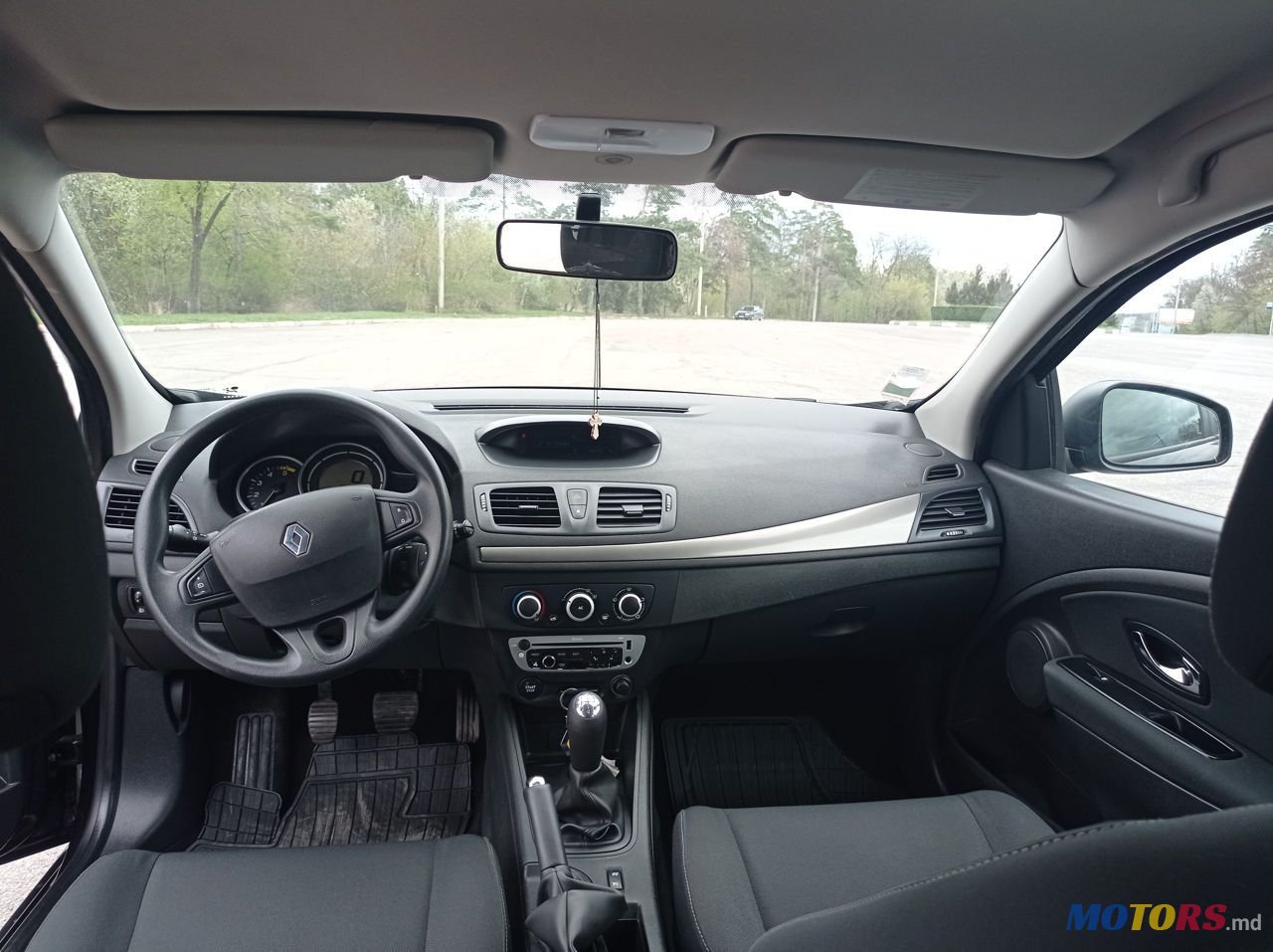 2012' Renault Megane photo #6