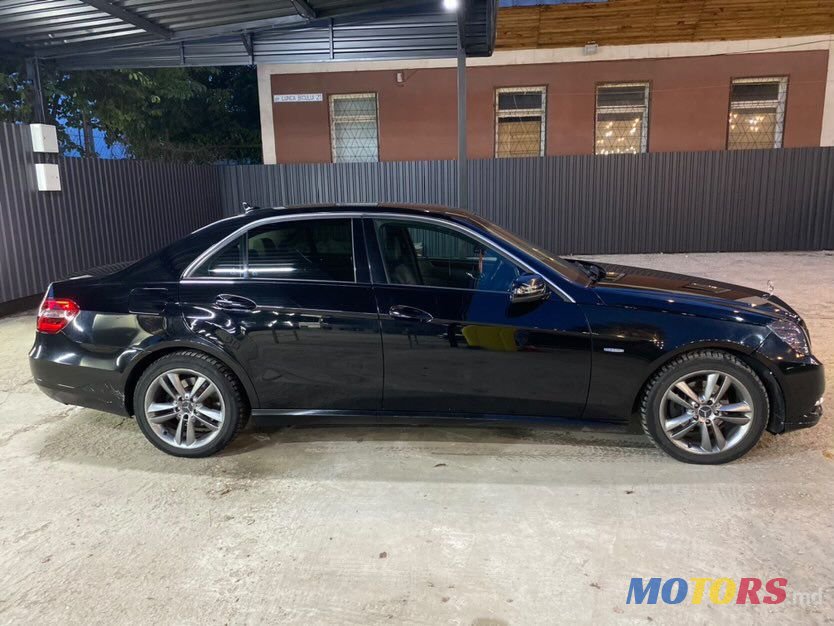 2011' Mercedes-Benz E Класс photo #5