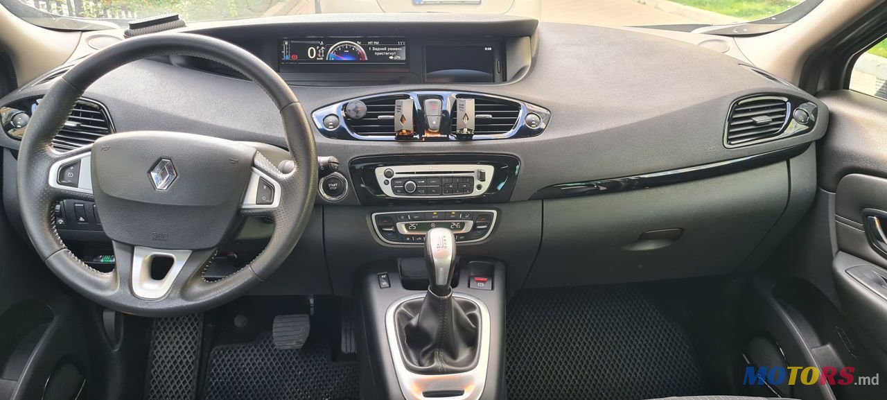 2012' Renault Scenic photo #4