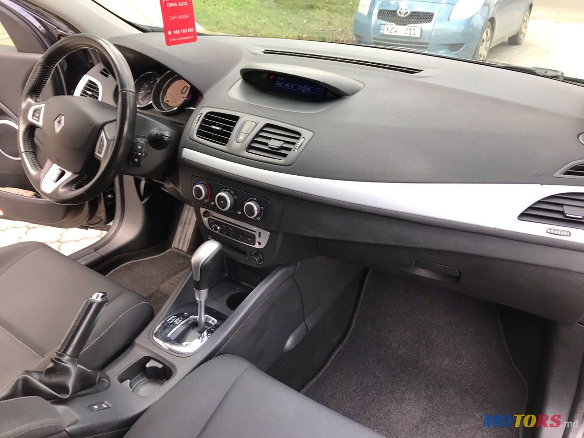 2013' Renault Megane photo #5