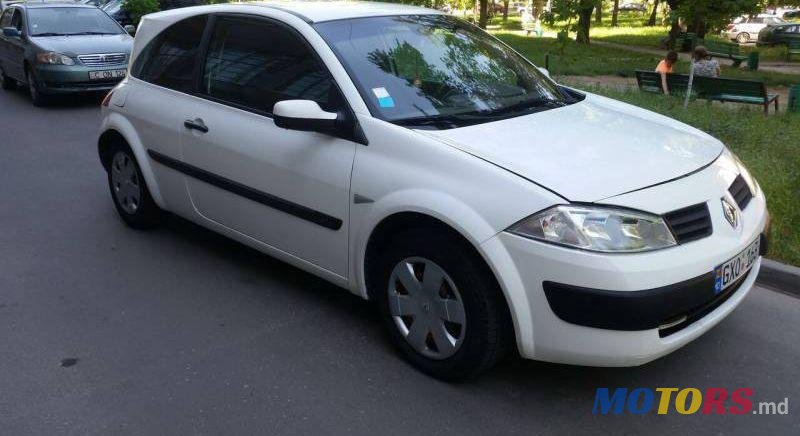 2004' Renault Megane photo #1
