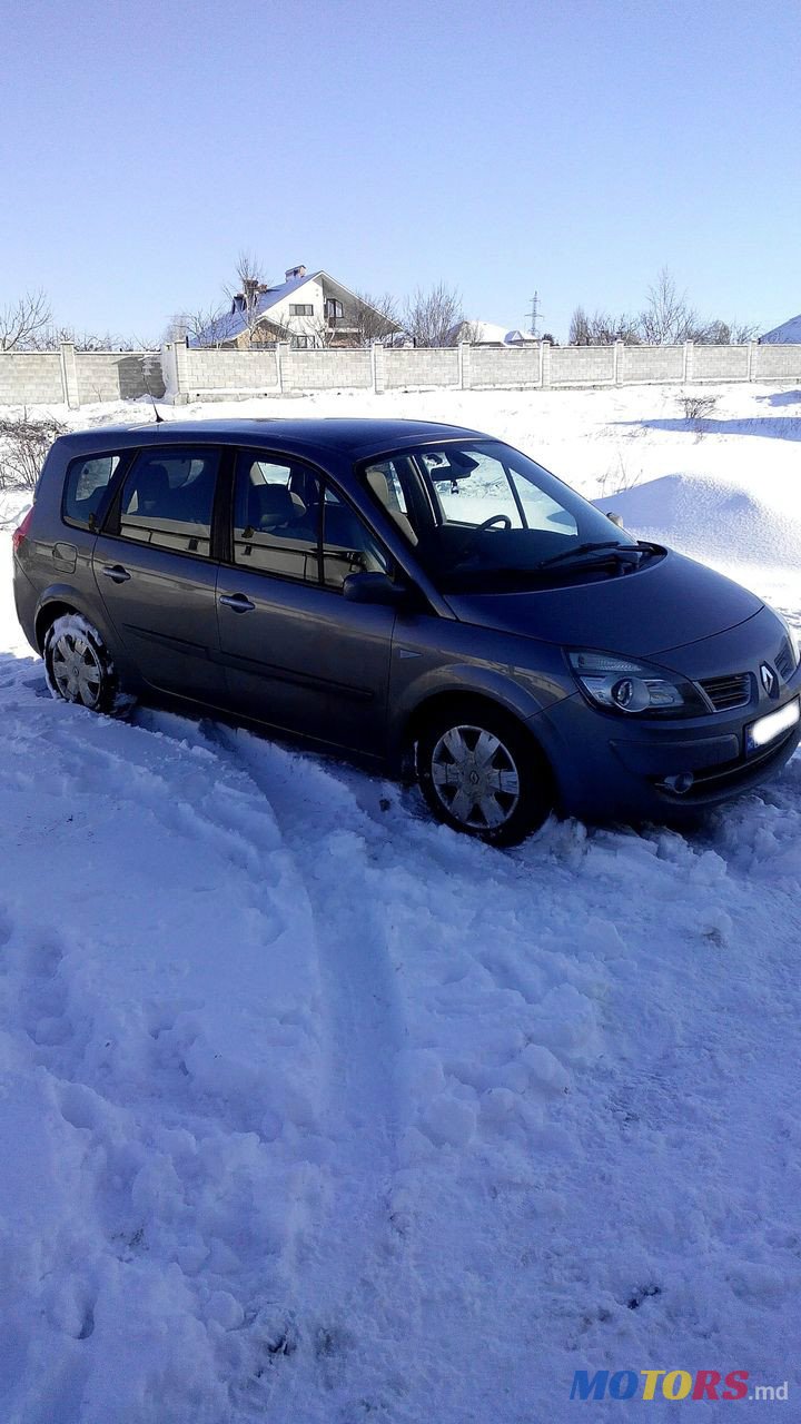 2008' Renault Grand Scenic 2 photo #2