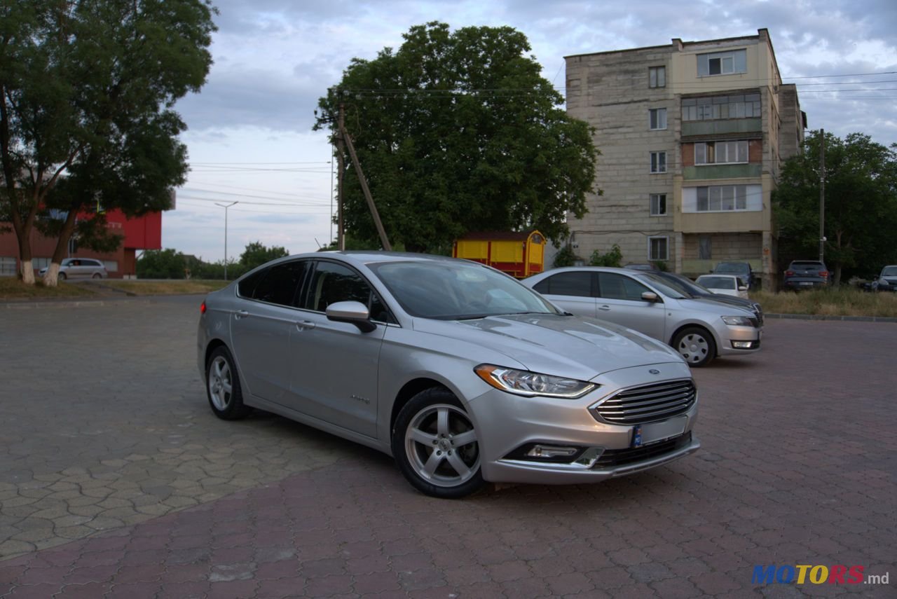 2017' Ford Fusion photo #2