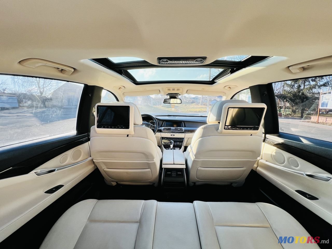 2010' BMW 5 Gt photo #2