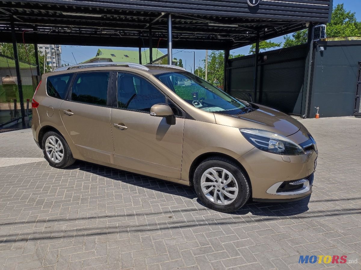 2014' Renault Grand Scenic photo #3