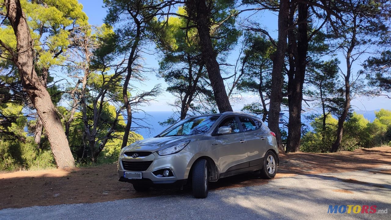 2012' Hyundai Tucson photo #3