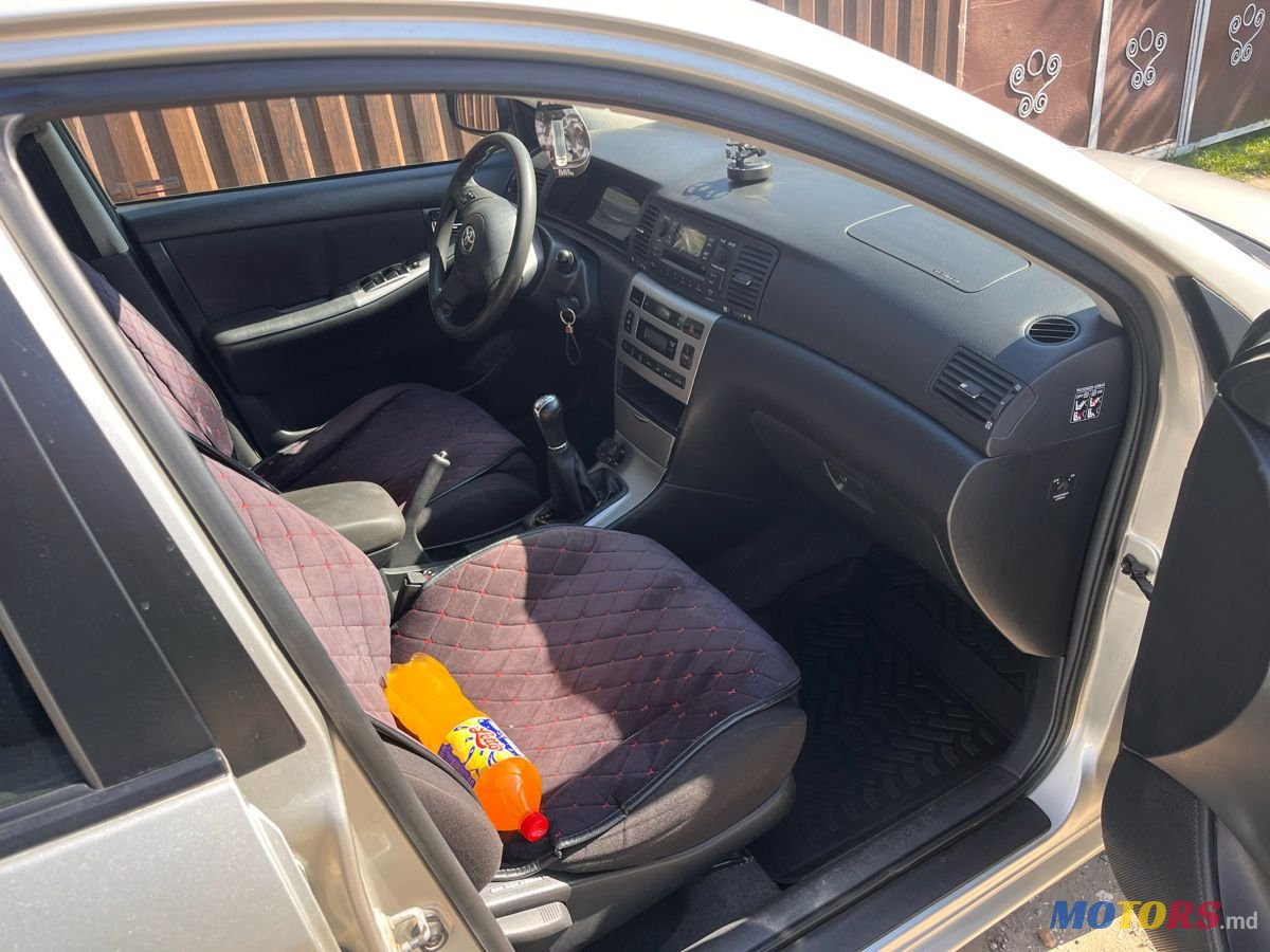 2005' Toyota Corolla photo #3